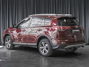 Внедорожник Toyota RAV4 2018 года, 2249070 рублей, Тюмень