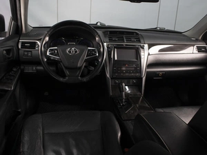 Седан Toyota Camry 2015 года, 1730000 рублей, Омск