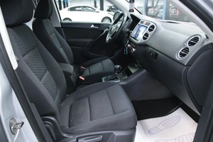 Внедорожник Volkswagen Tiguan 2010 года, 968000 рублей, Солонцы