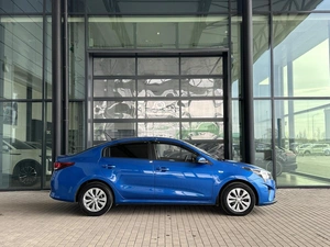 Седан Kia Rio 2021 года, 1450000 рублей, Уфа