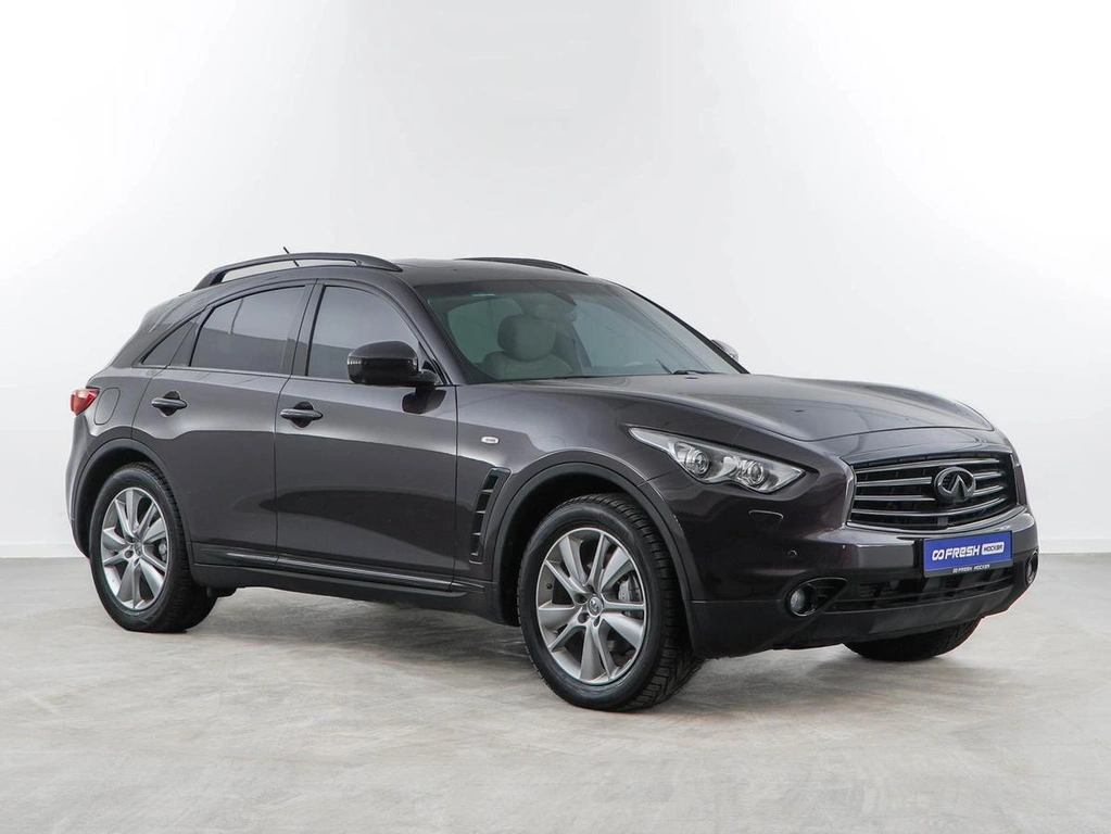 Внедорожник Infiniti QX70 2015 года, 2696900 рублей, Москва