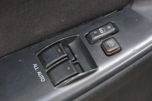 Седан Toyota Corolla 2006 года, 499000 рублей, Омск