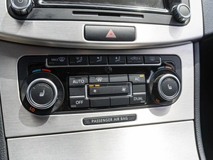 Седан Volkswagen Passat 2011 года, 1474000 рублей, Краснодар