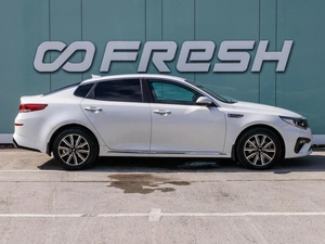 Седан Kia Optima 2019 года, 1420000 рублей, Большой Сочи