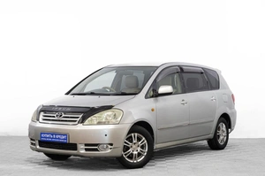 Минивэн Toyota Ipsum 2001 года, 759000 рублей, Барнаул