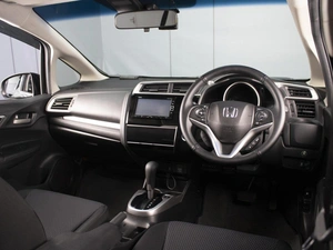 Хетчбэк Honda Fit 2018 года, 1360000 рублей, Омск