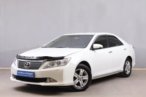 Седан Toyota Camry 2011 года, 1619000 рублей, Новосибирск