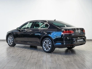 Седан Volkswagen Passat 2018 года, 1699000 рублей, Саратов