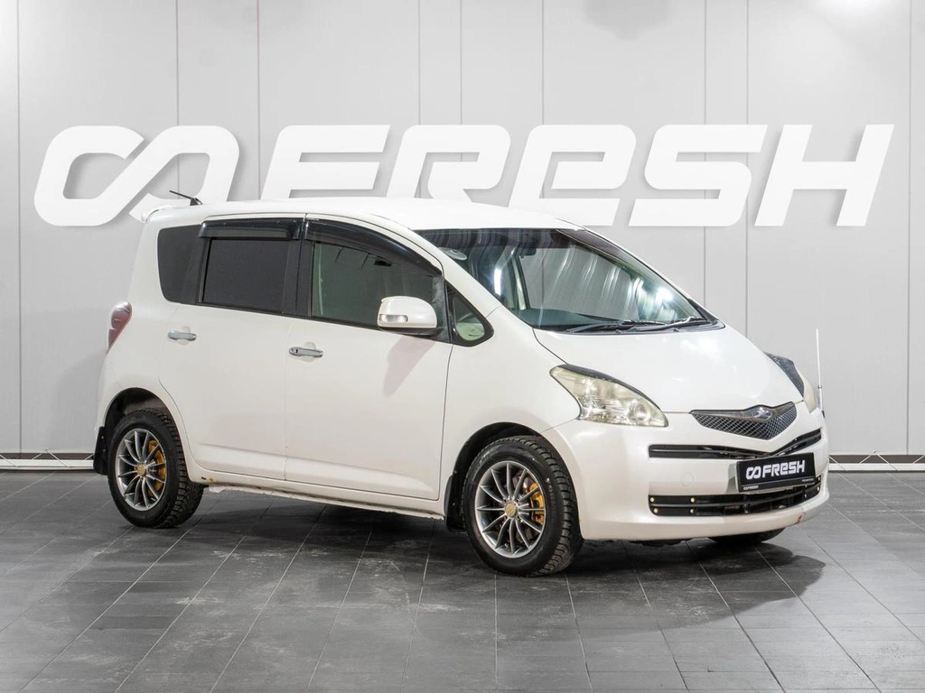 Хетчбэк Toyota Ractis 2009 года, 799000 рублей, Сургут