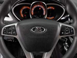 Универсал ВАЗ (LADA) Vesta Cross 2019 года, 990000 рублей, Тюмень