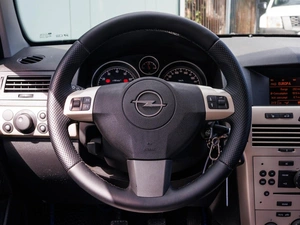 Седан Opel Astra 2008 года, 599000 рублей, Большой Сочи