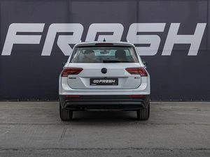 Внедорожник Volkswagen Tiguan 2018 года, 2470000 рублей, Краснодар