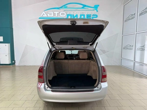 Универсал Toyota Corolla Fielder 2001 года, 379000 рублей, Красноярск