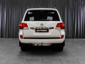 Внедорожник Toyota Land Cruiser 2013 года, 3675000 рублей, Тюмень