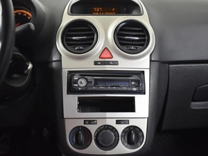 Хетчбэк Opel Corsa 2007 года, 343200 рублей, Казань