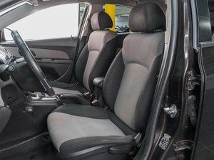 Седан Chevrolet Cruze 2014 года, 749000 рублей, Сургут