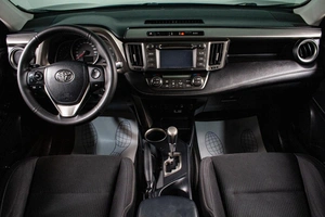 Внедорожник Toyota RAV4 2014 года, 1799000 рублей, Сургут