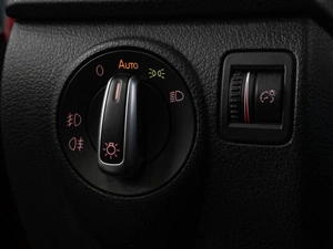 Внедорожник Volkswagen Tiguan 2012 года, 1429000 рублей, Тюмень