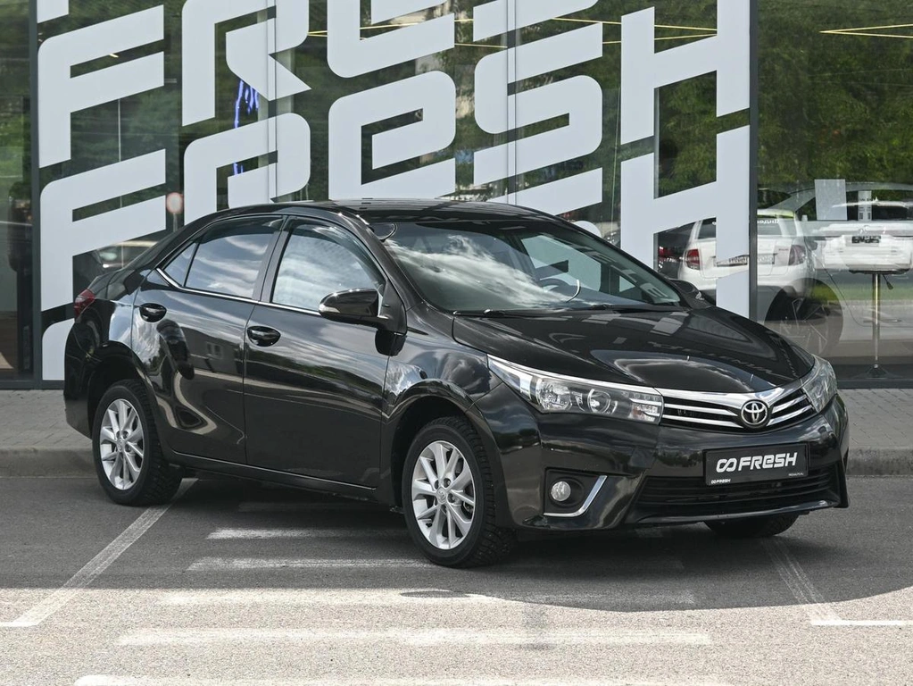 Седан Toyota Corolla 2013 года, 1396000 рублей, Волгоград