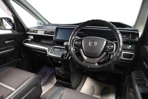 Минивэн Honda Stepwgn Spada 2015 года, 1809000 рублей, Новосибирск