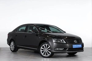 Седан Volkswagen Passat 2011 года, 1099000 рублей, Новосибирск