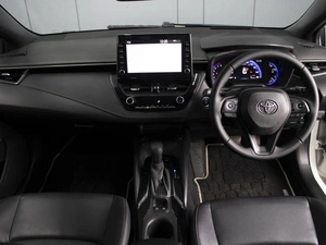 Универсал Toyota Corolla 2019 года, 1705000 рублей, Омск