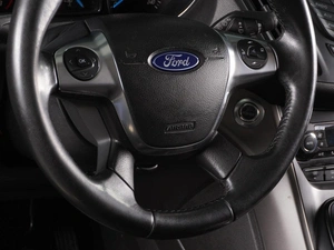 Внедорожник Ford Kuga 2013 года, 1198000 рублей, Красный Пахарь