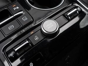 Седан Kia K5 2020 года, 2400000 рублей, Краснодар