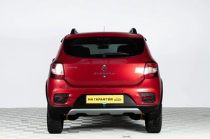 Хетчбэк Renault Sandero Stepway 2016 года, 929000 рублей, Челябинск