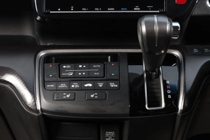 Минивэн Honda Stepwgn Spada 2019 года, 2489000 рублей, Новосибирск