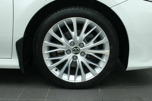 Седан Toyota Camry 2018 года, 2781000 рублей, Красноярск