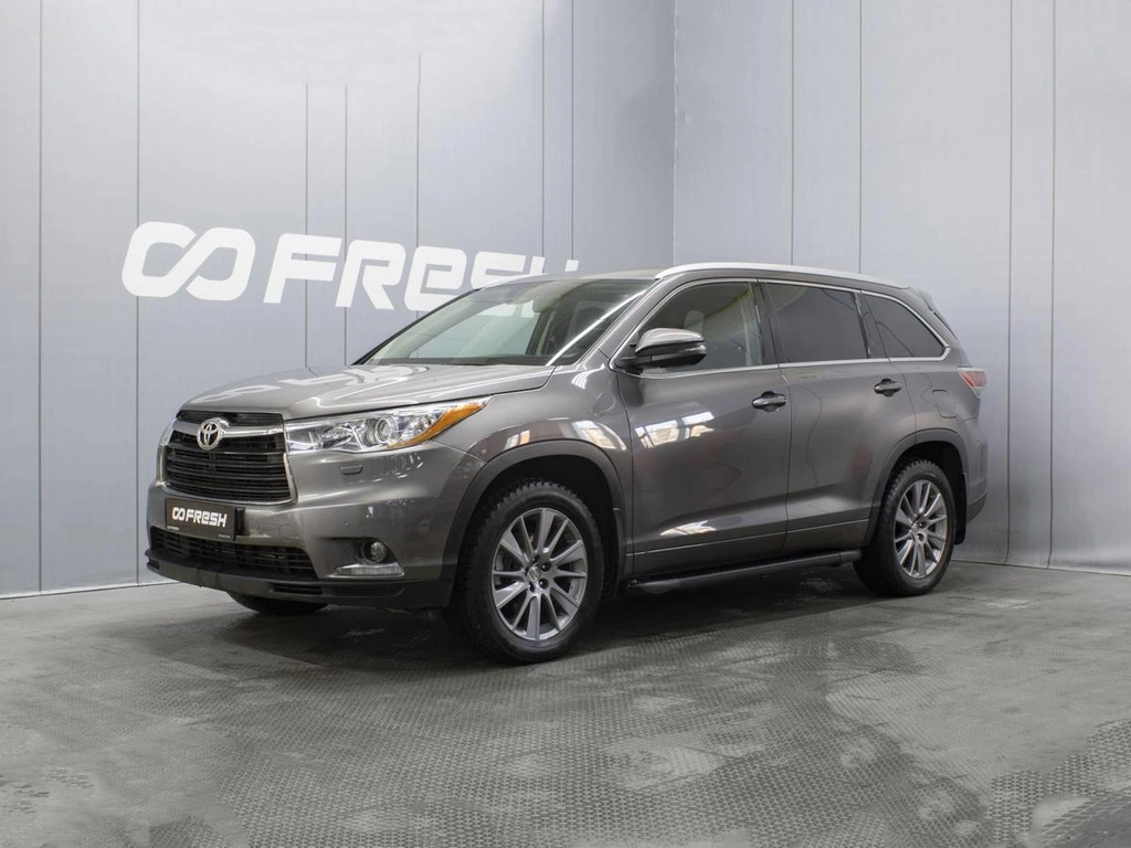 Внедорожник Toyota Highlander 2014 года, 3150000 рублей, Омск