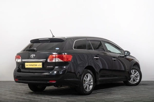 Универсал Toyota Avensis 2012 года, 1399000 рублей, Томск