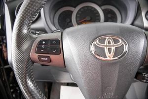 Внедорожник Toyota RAV4 2011 года, 1739000 рублей, Пермь
