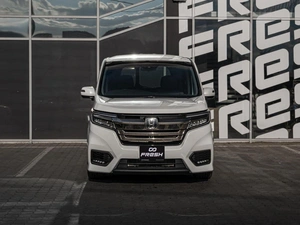 Минивэн Honda Stepwgn Spada 2018 года, 1950000 рублей, Краснодар