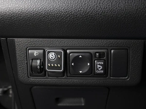 Хетчбэк Nissan Tiida 2007 года, 520000 рублей, Омск