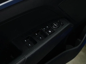 Седан Hyundai Elantra 2018 года, 1499077 рублей, Москва