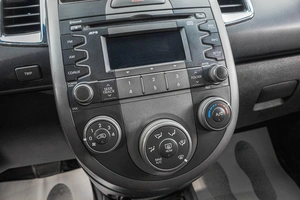 Хетчбэк Kia Soul 2010 года, 899000 рублей, Барнаул