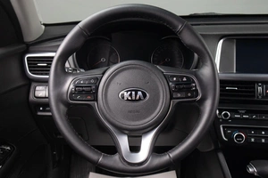 Седан Kia Optima 2017 года, 1899000 рублей, Оренбург