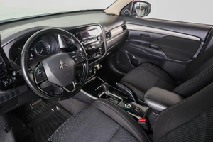 Внедорожник Mitsubishi Outlander 2017 года, 1799000 рублей, Пермь
