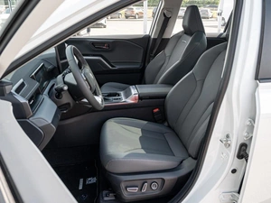 Внедорожник Toyota RAV4 2025 года, 4095000 рублей, Краснодар