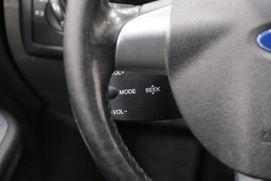 Хетчбэк Ford Focus 2010 года, 939000 рублей, Омск