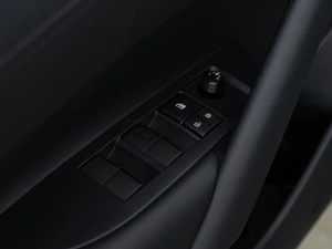 Внедорожник Toyota Corolla Cross, I Рестайлинг 2025 года, 3918900 рублей, Москва