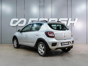Хетчбэк Renault Sandero 2016 года, 899000 рублей, Воронеж