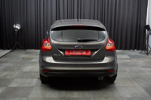 Хетчбэк Ford Focus 2011 года, 999000 рублей, Красноярск