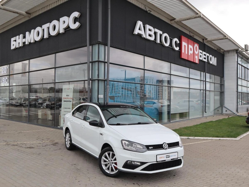 Седан Volkswagen Polo 2016 года, 1300000 рублей, Мирное