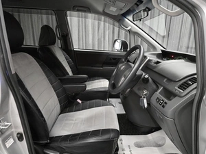 Минивэн Toyota Voxy 2010 года, 1390000 рублей, Красноярск