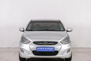 Седан Hyundai Solaris 2012 года, 829000 рублей, Красноярск