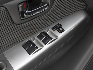 Пикап Toyota Hilux 2013 года, 2150000 рублей, Омск