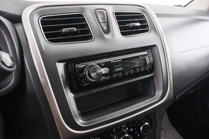 Хетчбэк Renault Sandero 2019 года, 1239000 рублей, Красноярск